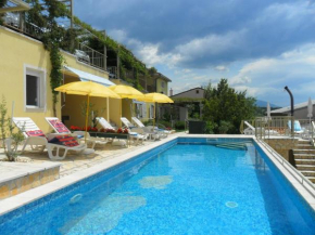 Apartments Zlato - with pool
